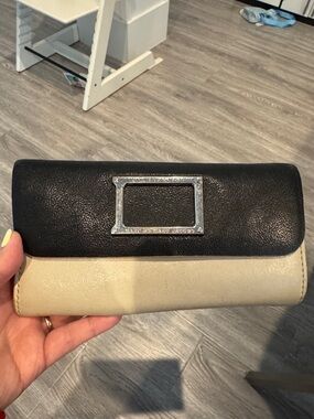 Marc by Marc Jacob’s Black and Cream Two-Tone Women's Wallet Clutch